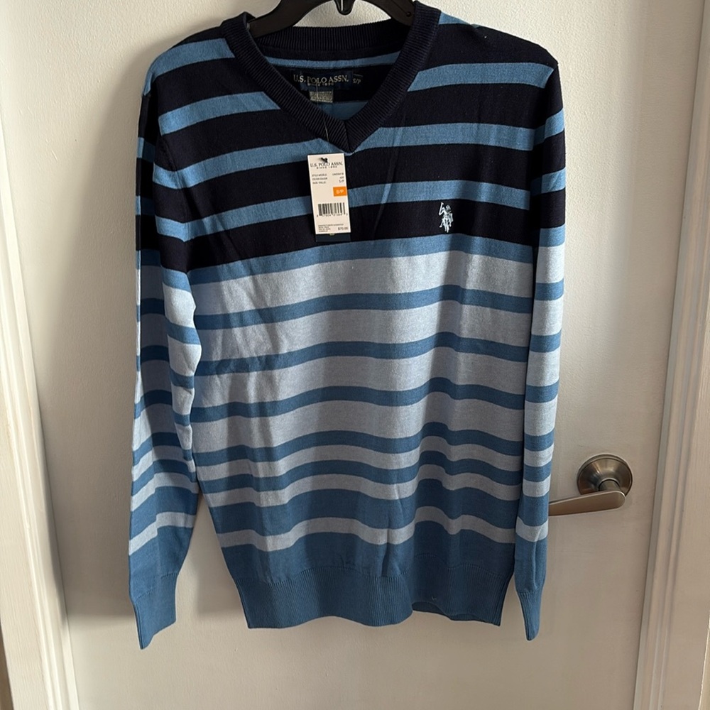 US Polo Association size S v neck  sweater